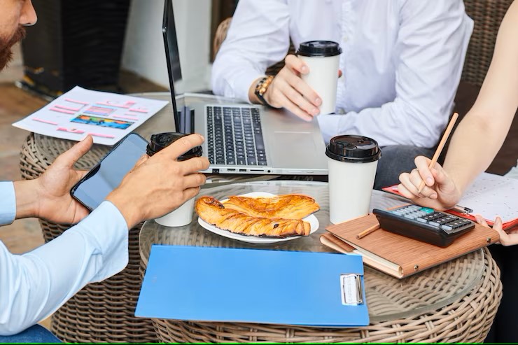 5 طرق فعالة في تقليل تكاليف المطاعم باستخدام نموذج المطاعم السحابية